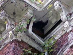 Before - Soffit Repair on Historic Home in Cincinnati, OH