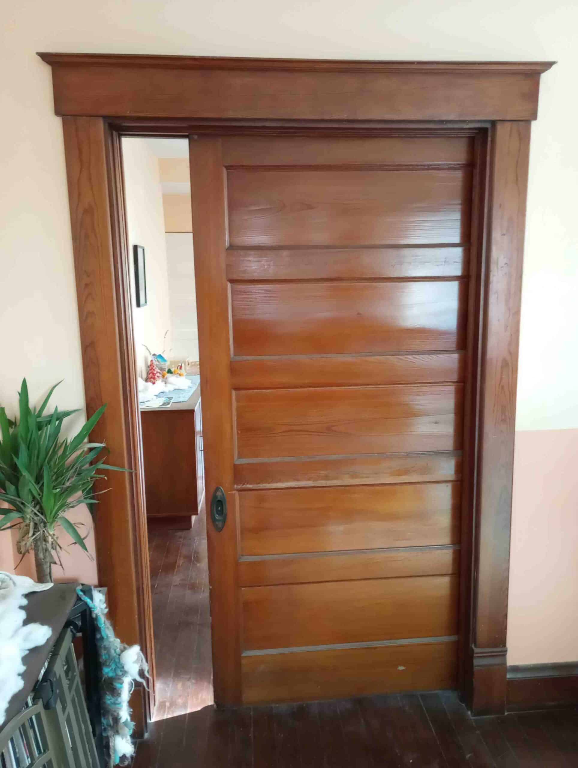 pocket door