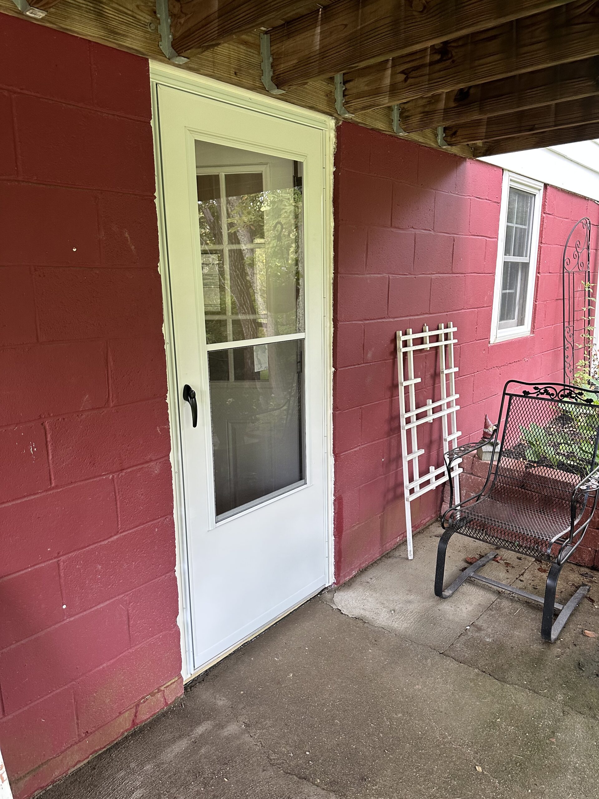 ScreenDoorInstallationAfter