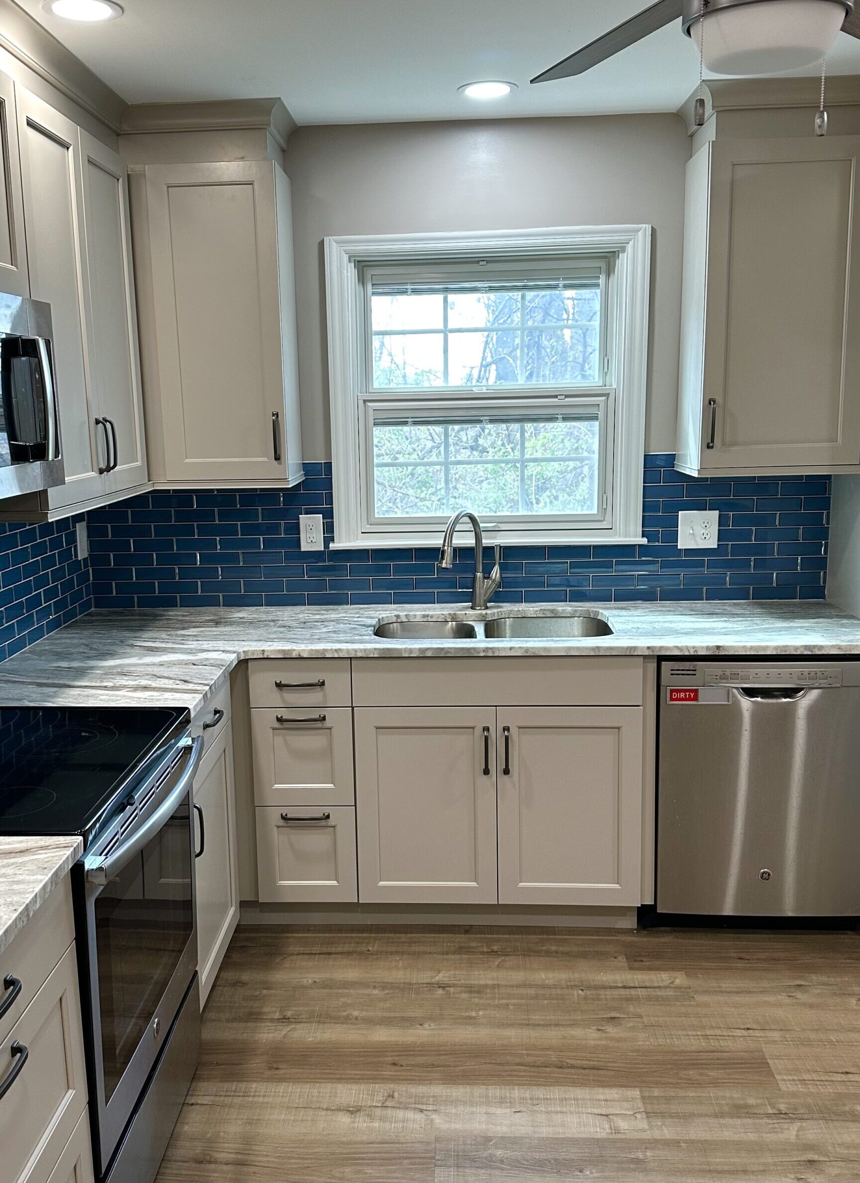 kitchen remodel backsplash countertop
